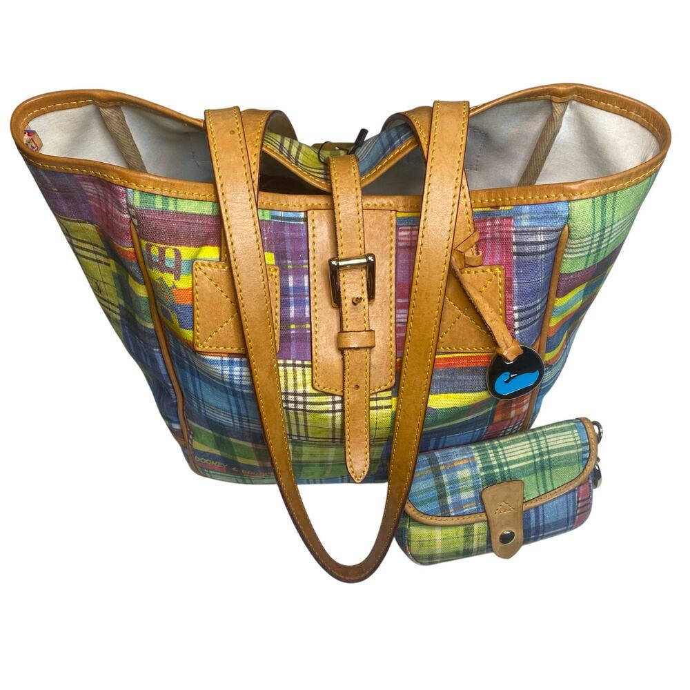 Dooney & Bourke Plaid Picnic Ants Tote & Matchin Wristlet W/O Wrist Strap - Picture 2 of 7